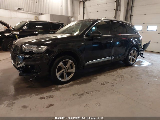 WA1WAAF77JD051873 Audi Q7 Technik S-line