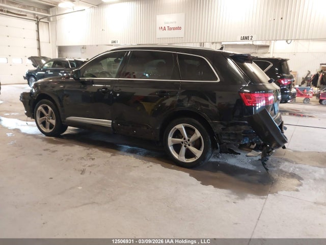 WA1WAAF77JD051873 Audi Q7 Technik S-line