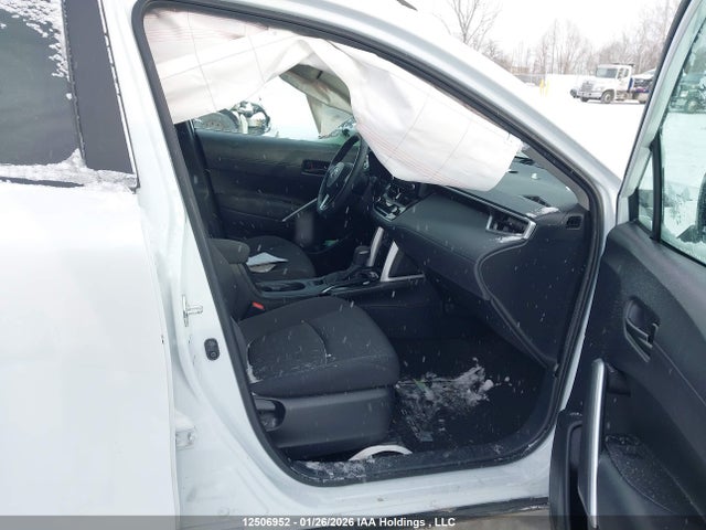 7MUBAABG8NV002823 Toyota Corolla Cross Le