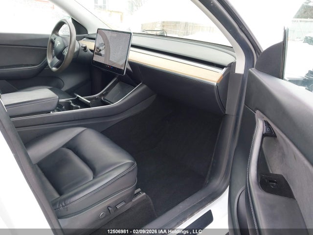 Продажа на аукционе авто 2021 Tesla Model Y, vin: 5YJYGDEE2MF064834, номер лота: 12506981