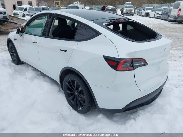 Продажа на аукционе авто 2021 Tesla Model Y, vin: 5YJYGDEE2MF064834, номер лота: 12506981
