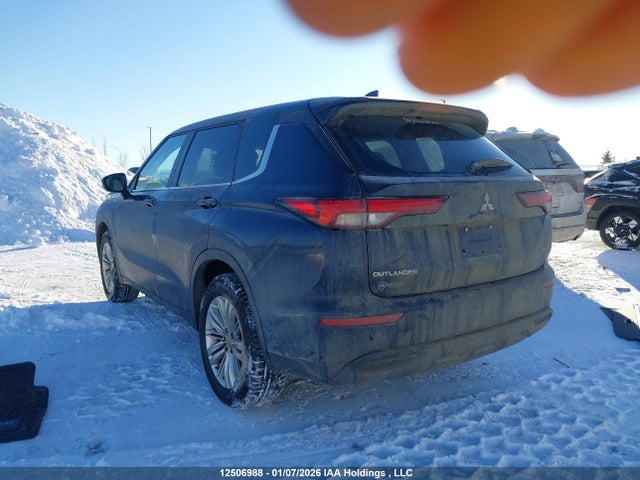 JA4J4UA89RZ612740 Mitsubishi Outlander Es