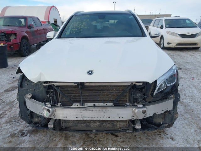 WDC0G4KBXJV016948 Mercedes-Benz Glc 300 4matic