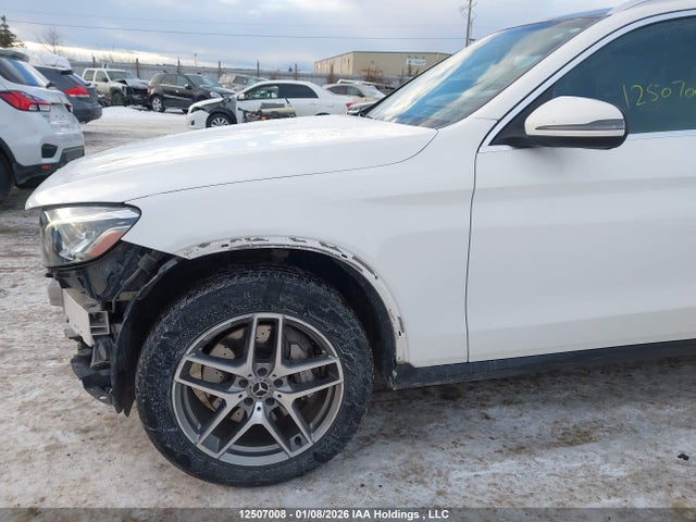 WDC0G4KBXJV016948 Mercedes-Benz Glc 300 4matic