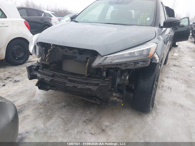 3N1CP5DV6RL543612 Nissan KICKS SR