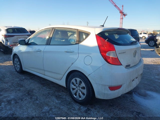 KMHCT5AE8HU304804 Hyundai ACCENT SE