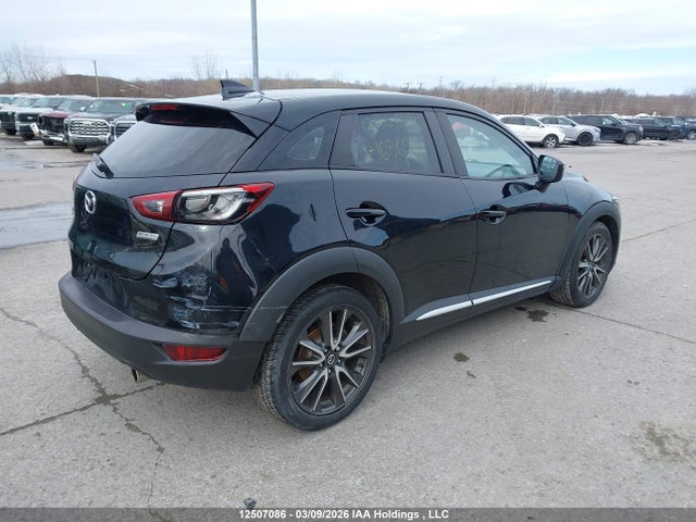 Mazda CX-3 2017 JM1DKFD78H0163626 Image 4