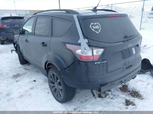 Ford ESCAPE SE 2018 1FMCU0GD8JUB64693 Image 3