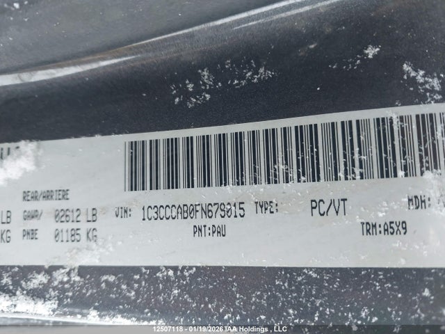 1C3CCCAB0FN679015 Chrysler 200