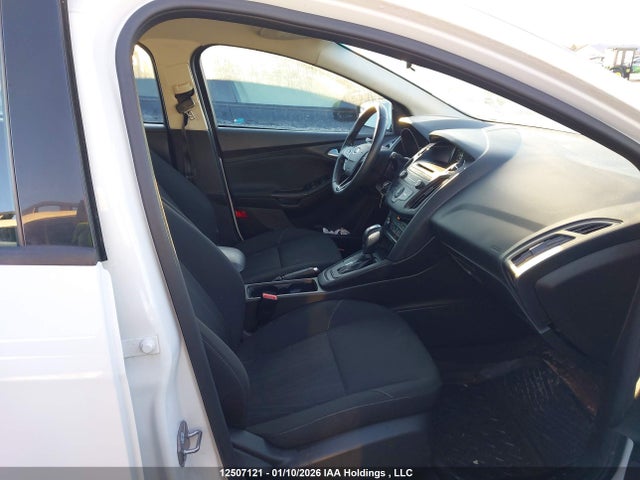 12507121 :رقم المزاد ، 1FADP3K28GL317052 vin ، 2016 Ford Focus مزاد بيع