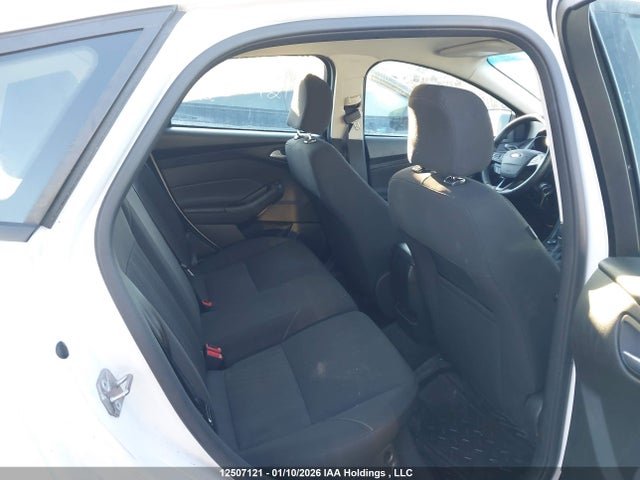 12507121 :رقم المزاد ، 1FADP3K28GL317052 vin ، 2016 Ford Focus مزاد بيع