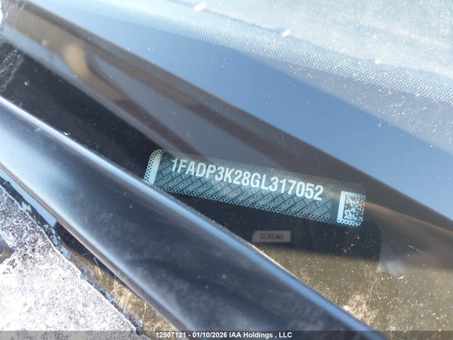 12507121 :رقم المزاد ، 1FADP3K28GL317052 vin ، 2016 Ford Focus مزاد بيع