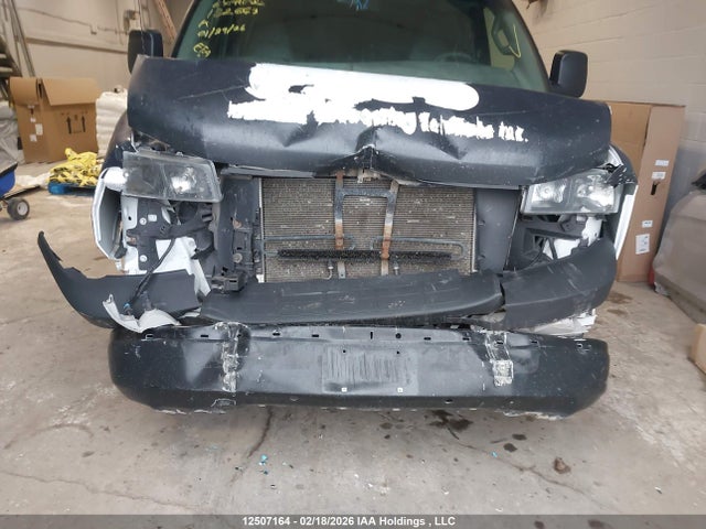 1GCZGHFG8K1182663 Chevrolet Express 3500 Work Van