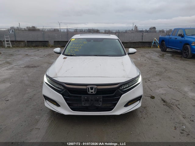 1HGCV2F96KA800882 Honda Accord Touring