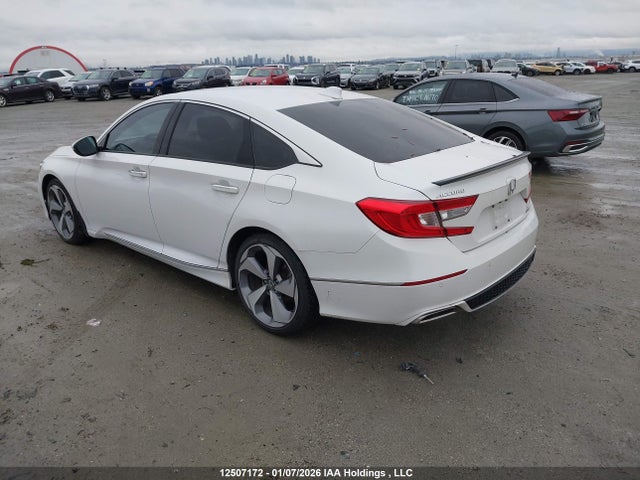 1HGCV2F96KA800882 Honda Accord Touring