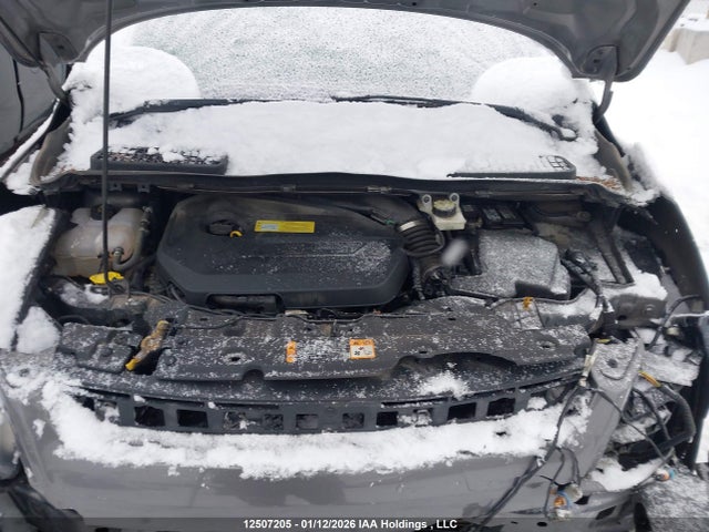 1FMCU9GX5EUA24850 Ford ESCAPE SE