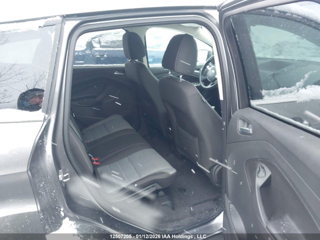 1FMCU9GX5EUA24850 Ford ESCAPE SE