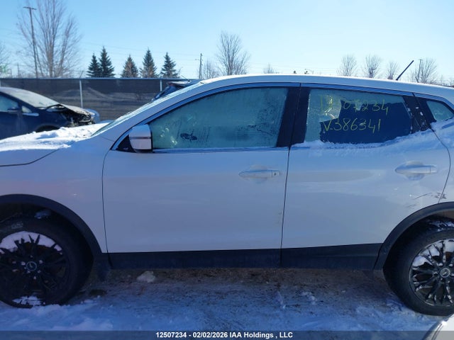 JN1BJ1CW2LW386341 Nissan QASHQAI