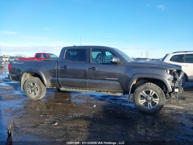 5TFDZ5BN6JX030884 Toyota Tacoma Dbl Cab/sr5/trd Sport/or