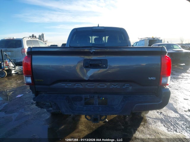 5TFDZ5BN6JX030884 Toyota Tacoma Dbl Cab/sr5/trd Sport/or