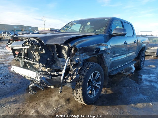 5TFDZ5BN6JX030884 Toyota Tacoma Dbl Cab/sr5/trd Sport/or