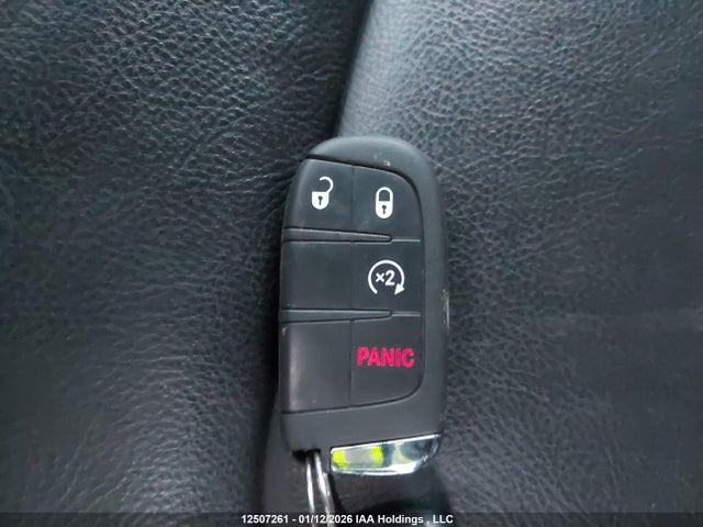 ZACNJDE14NPN51557 Jeep Renegade Altitude