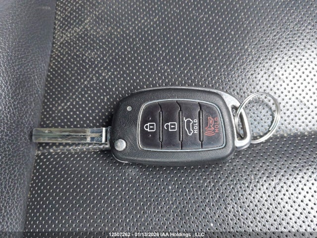 KM8J3CA46JU777450 Hyundai Tucson Se 2.0l