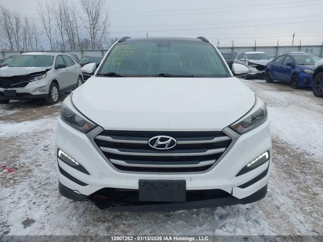 KM8J3CA46JU777450 Hyundai Tucson Se 2.0l