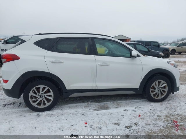 KM8J3CA46JU777450 Hyundai Tucson Se 2.0l