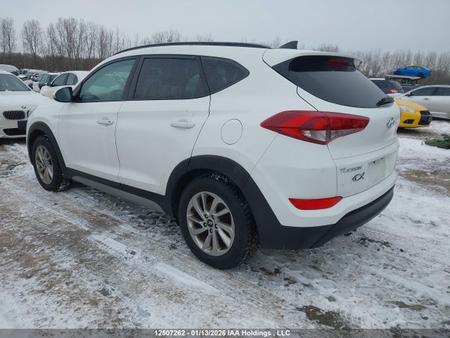 KM8J3CA46JU777450 Hyundai Tucson Se 2.0l