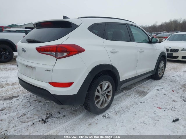 KM8J3CA46JU777450 Hyundai Tucson Se 2.0l