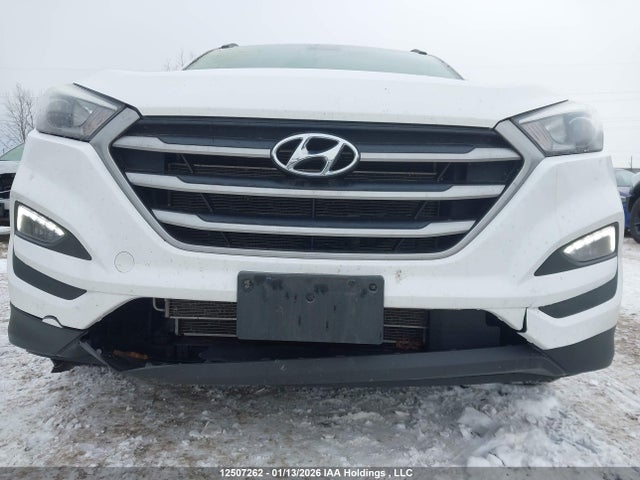 KM8J3CA46JU777450 Hyundai Tucson Se 2.0l