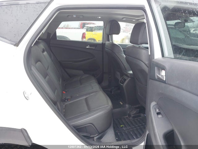 KM8J3CA46JU777450 Hyundai Tucson Se 2.0l