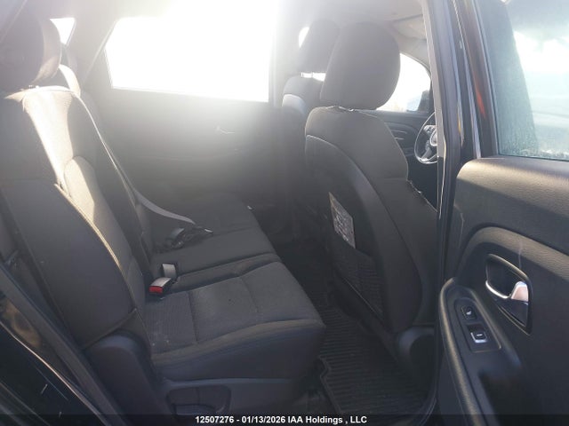 KNAHT8A3XF7093527 KIA Rondo