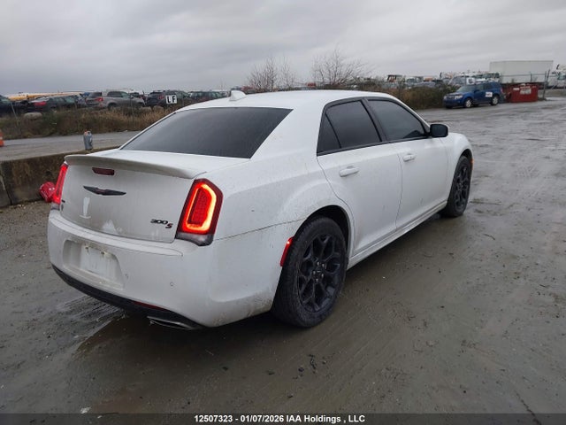 Chrysler 300 S 2021 2C3CCAGG2MH663427 Image 4