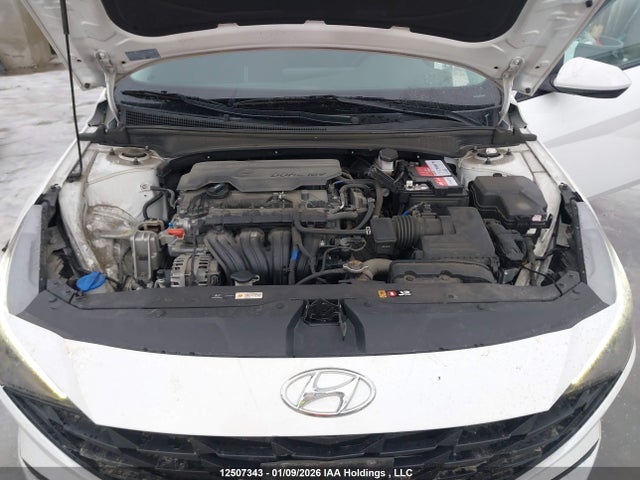 KMHLM4AG6NU323016 Hyundai Elantra