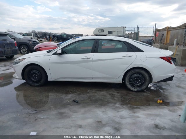 KMHLM4AG6NU323016 Hyundai Elantra