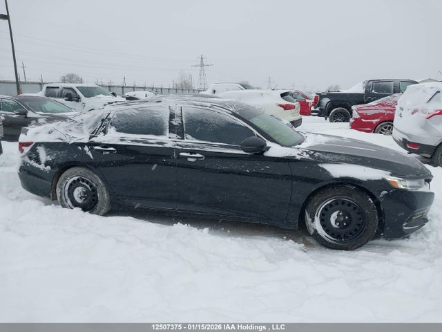 Honda Accord 2018 1HGCV2F97JA802011 Image 12