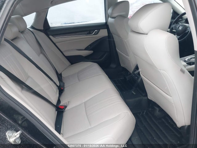 Honda Accord 2018 1HGCV2F97JA802011 Image 8