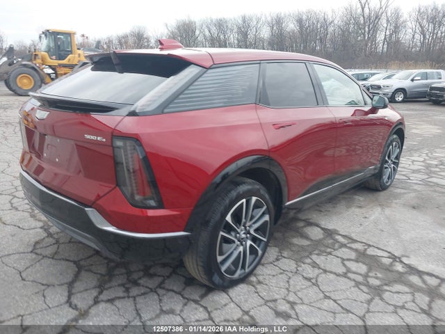 3GYK3GMR4SS184219 Cadillac Optiq Sport 2 Awd