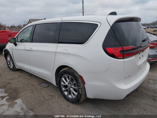 2C4RC1GG6TR221524 Chrysler Pacifica Limited