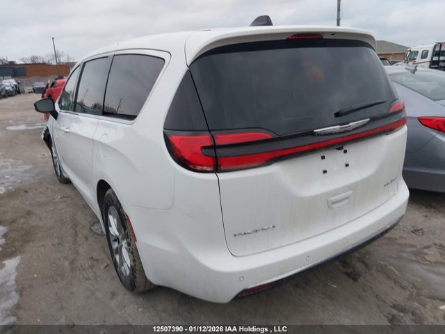 2C4RC1GG6TR221524 Chrysler Pacifica Limited