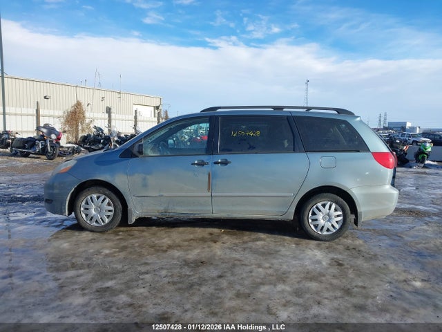 2007 Toyota Sienna Ce 7 Passenger/ce 8 Passenger მანქანა იყიდება აუქციონზე, vin: 5TDZK29C77S051271, აუქციონის ნომერი: 12507428
