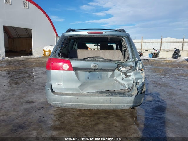 2007 Toyota Sienna Ce 7 Passenger/ce 8 Passenger მანქანა იყიდება აუქციონზე, vin: 5TDZK29C77S051271, აუქციონის ნომერი: 12507428