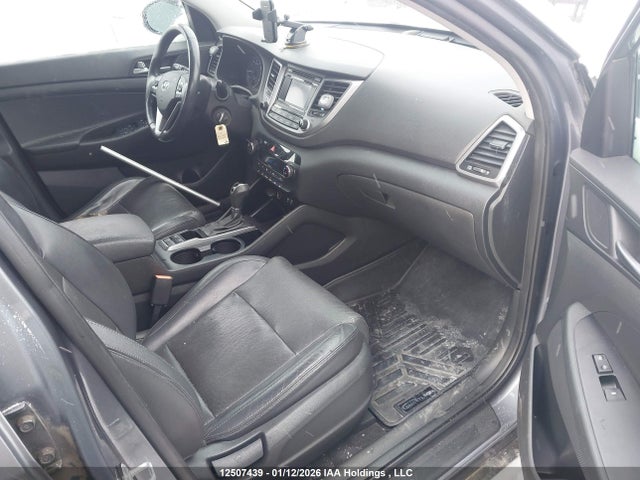 KM8J3CA45HU257492 Hyundai Tucson