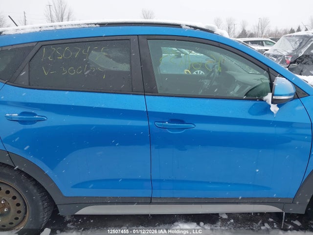 KM8J3CA4XHU300109 Hyundai TUCSON SE