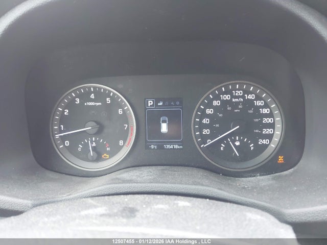 KM8J3CA4XHU300109 Hyundai TUCSON SE