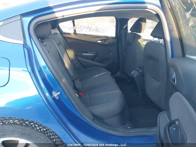 Chevrolet le2 -di: direct injection, vvt: variable valve timing, gen, alum 2017 1G1BE5SM9H7206677 Image 8