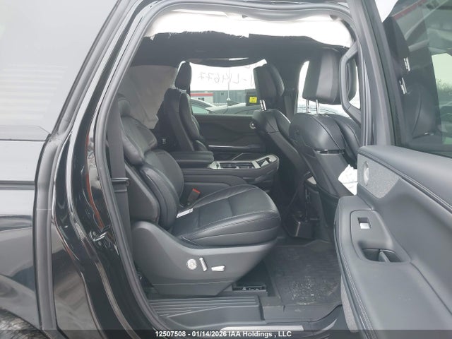 5LMJJ3LG2SEL14677 Lincoln Navigator L Reserve