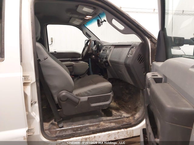 12503409 :رقم المزاد ، 1FT7W2B67FEA43692 vin ، 2015 Ford F-250 Xlt مزاد بيع